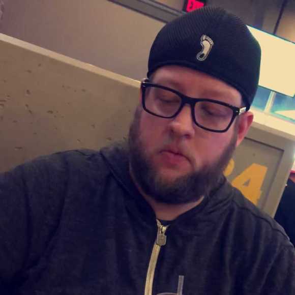 Meet your Posher, Jared - Picture 1 of 1